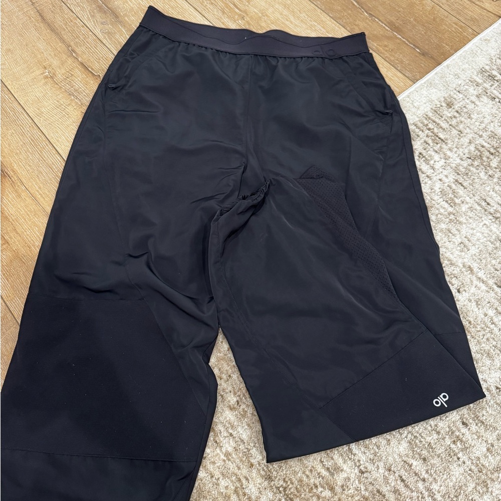 ALO Black Wide-Legged Pants